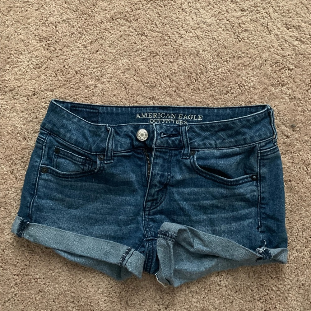 American Eagle stretchy shorts